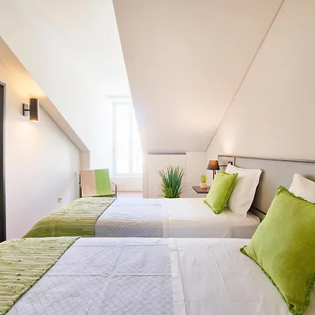 Timeout Market, 3 Quartos, Ac, Elevador Apartamento *